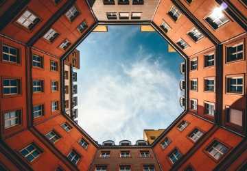 Why Real Estate Is an Excellent Hedge Against Market Volatility